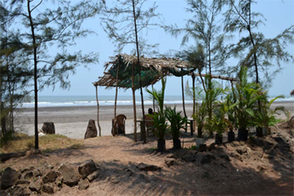 Ladghar beach dapoli
