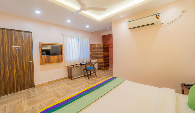Beach resorts in Saldure